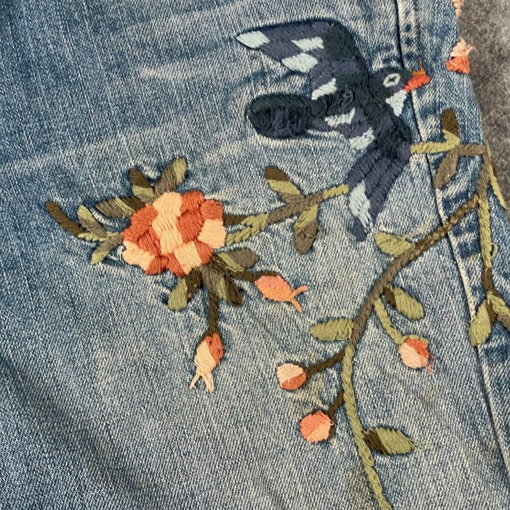 Abercrombie & Fitch Womens Distressed Floral Embroidered Jeans Size 28 Blue Deni